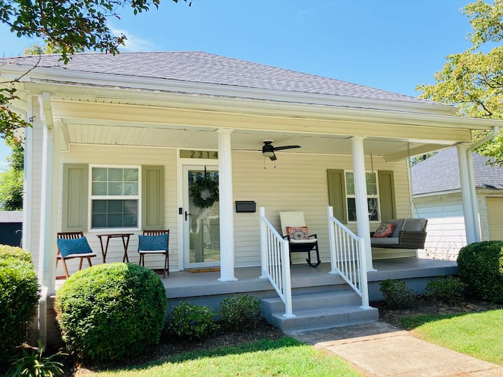 1895 House:Renovated historic home, no booking fee