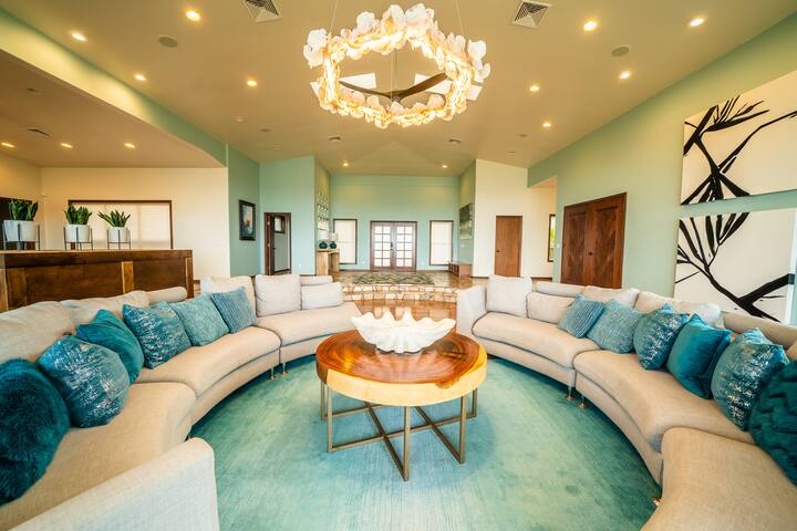 Beach Front Lux Home Sleeps 18, AC, Hot Tub gallery image 2