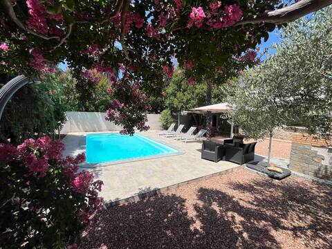 Stone character house + heated pool