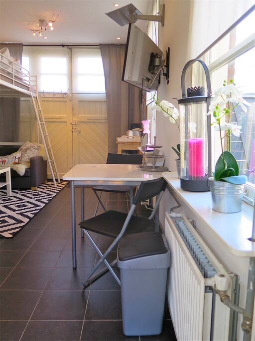 nice space, sitting is possible