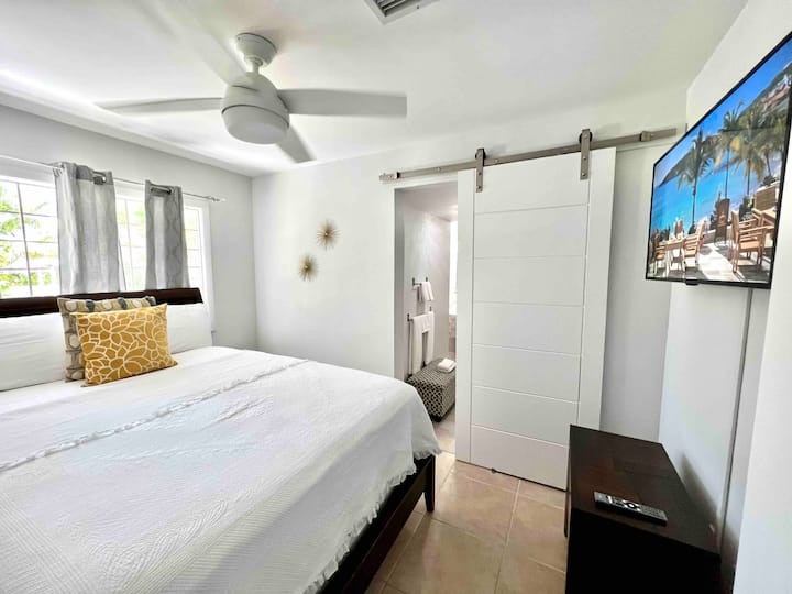 Dormitorio 2 - Queen con baño privado en suite