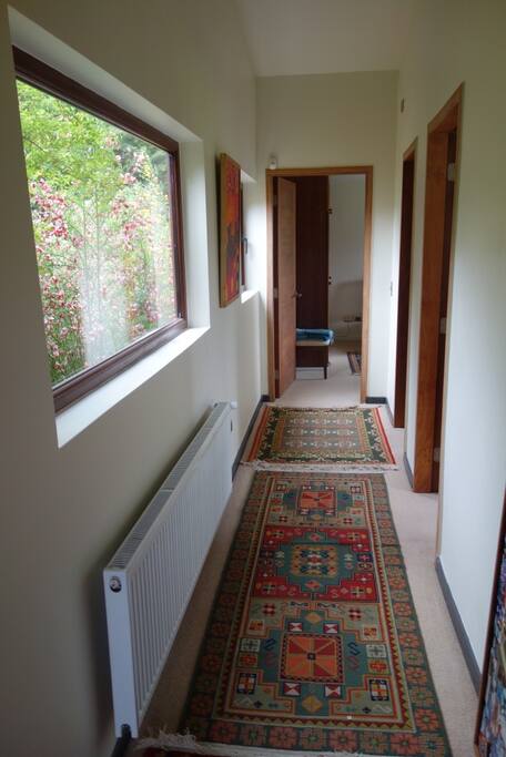Corridor for 2 rooms and bathroom / Pasillo 2 dormitorios y baño
