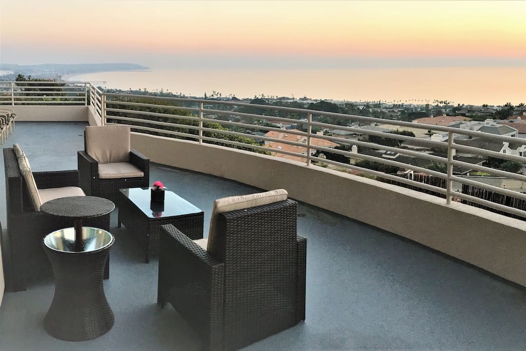 Southwest sunset view from front deck.
Guests are welcome to use patio furniture.