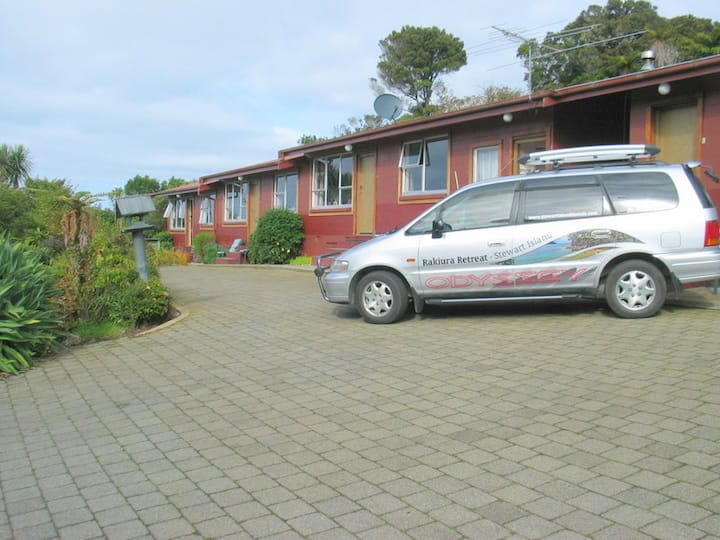 Stewart Island Apartment 2 + Car