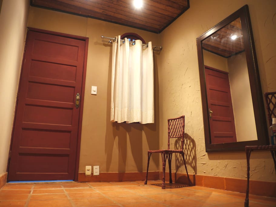 listing entrance - entrada privada -
entrée appartement