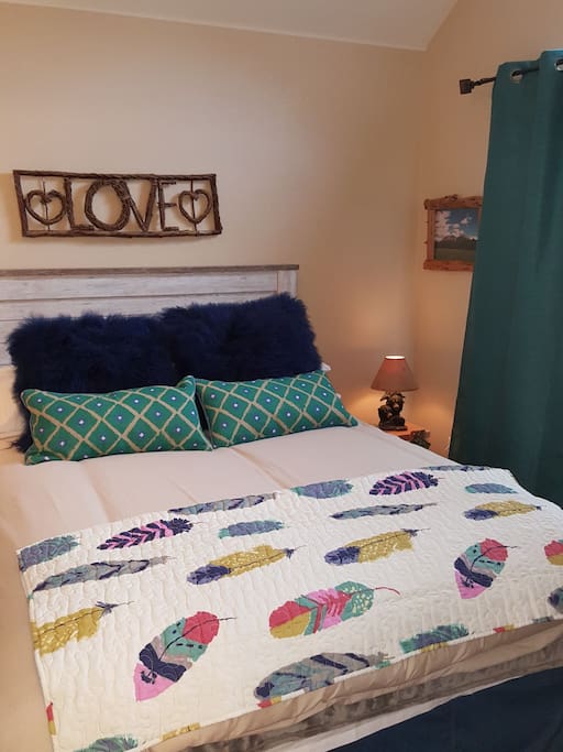 Queen size bed