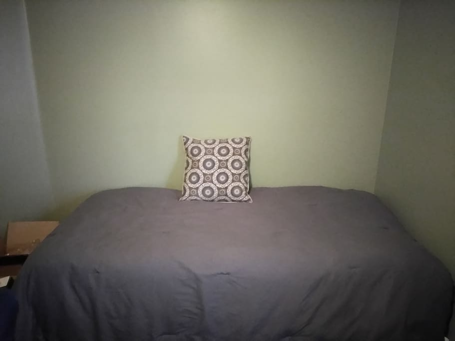 twin size bed