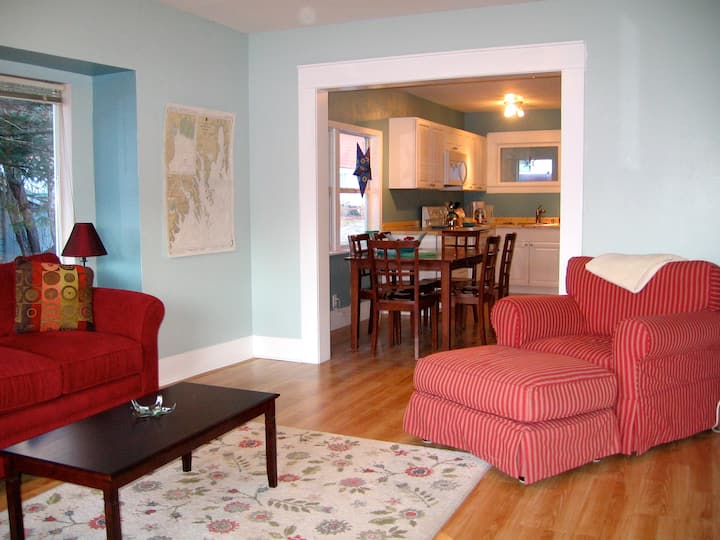 Sea Star Cottage in downtown Seward, Alaska Houses for Rent in Seward