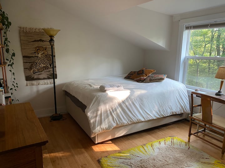 第二卧室（楼上）