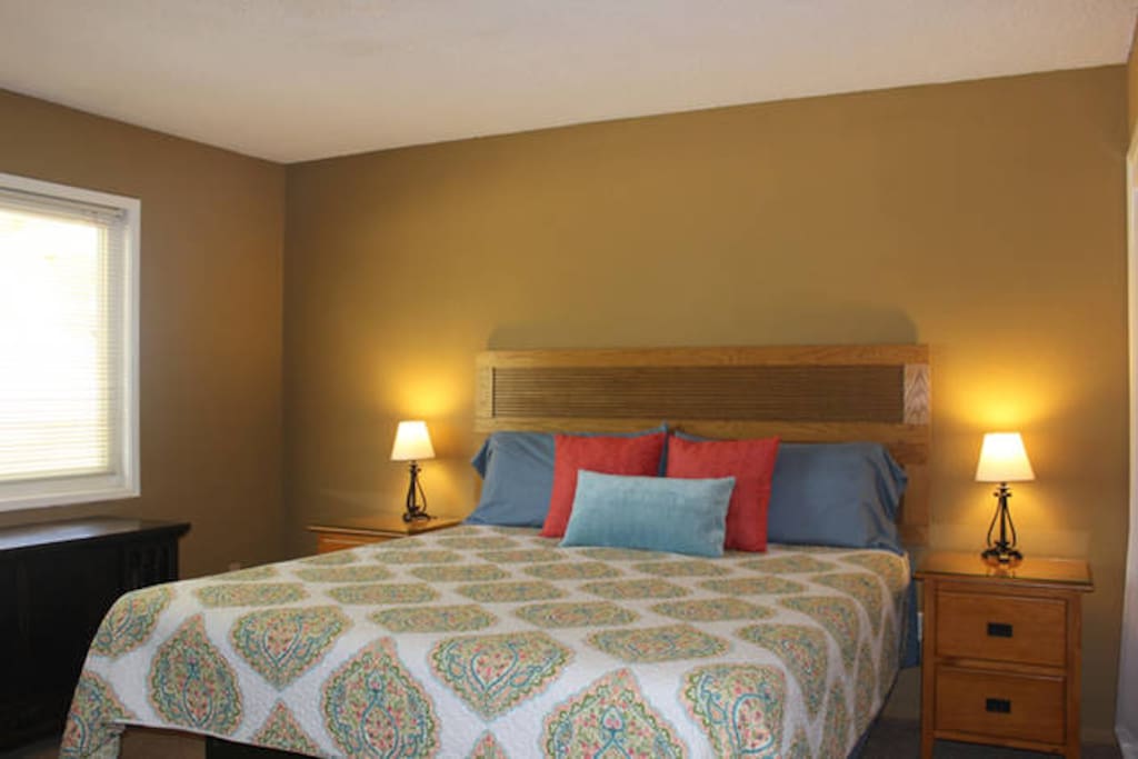 King size bed.