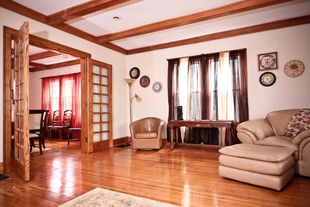 Entire 4BR HOME 10min from Downtown Indy! Houses for Rent in