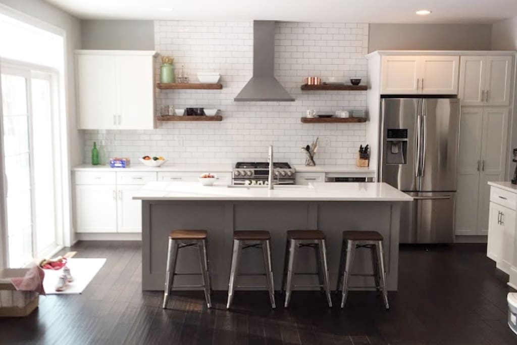 Modern farmhouse kitchen