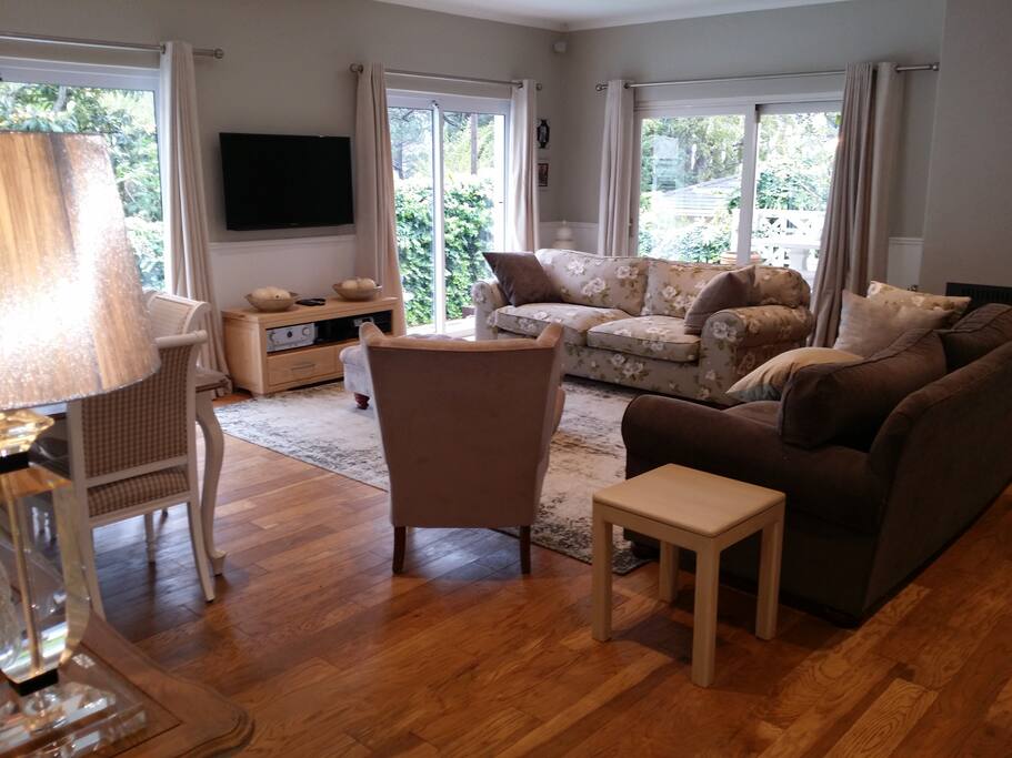 lounge and dining area.