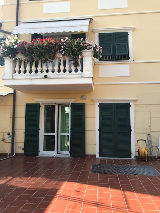 TERRAZZO E FACCIATA CASA