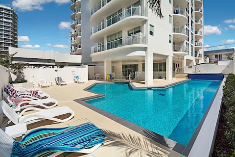 ⛱Beach Side⛱ spa👙 pool🏊‍♀️ gym🏋️ sauna 🛏 king master