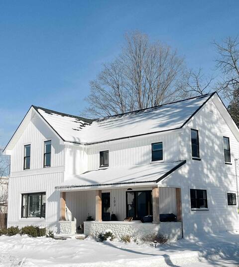 The Modern Scandinavian Cottage