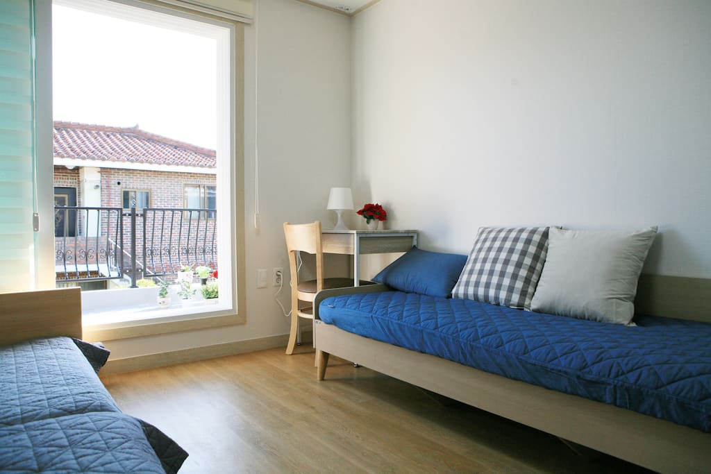 Main Bedroom - With 1 Queen Bed + 1 Supersingle + 1 Sofabed