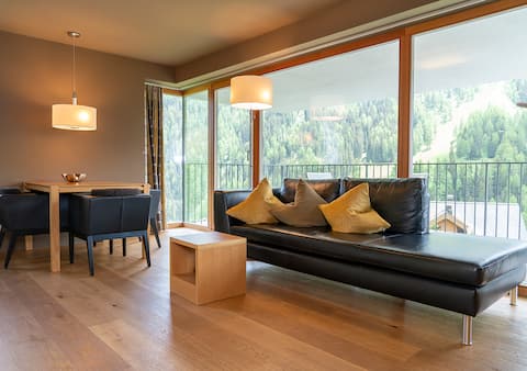 Boutique apartment just off the ski slope