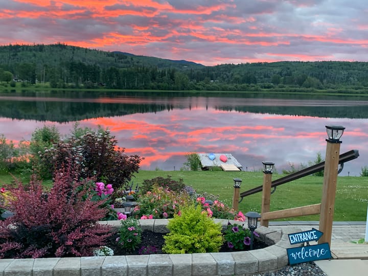 A Lakefront Hideaway Guest suites for Rent in Burns Lake, British
