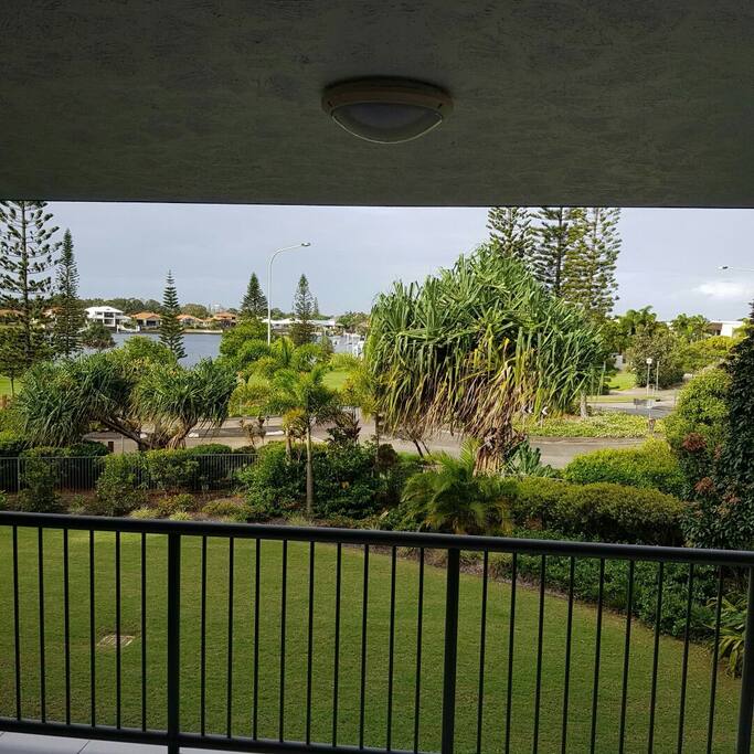 Great coffee cafe and well known restaurant across the road.This is outlook from balcony.