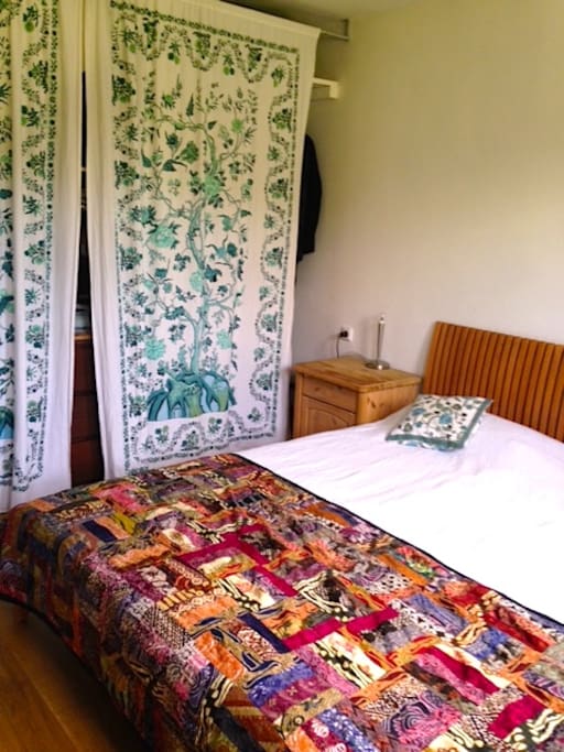 Schlafzimmer Bett (180x200cm)