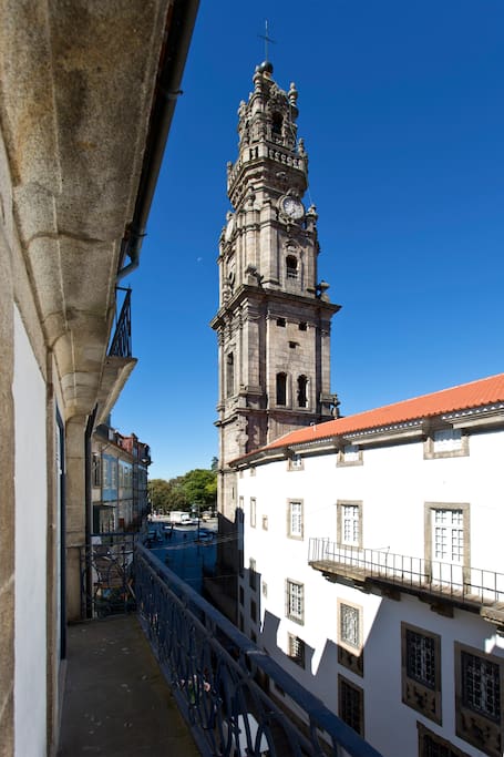 Clérigos Tower at 50 meters