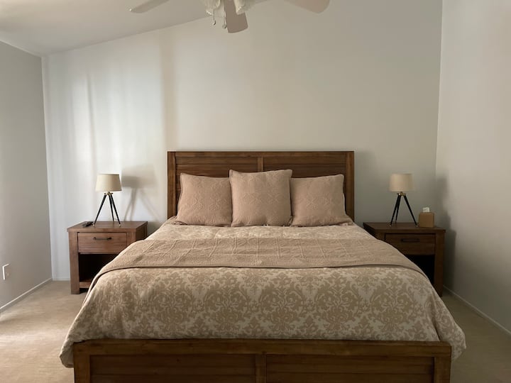 غرفة النوم الرئيسية