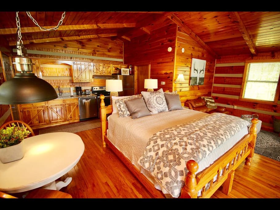 Luxurious Finishes Everywhere In This Incredibly Welcoming Log Cabin!