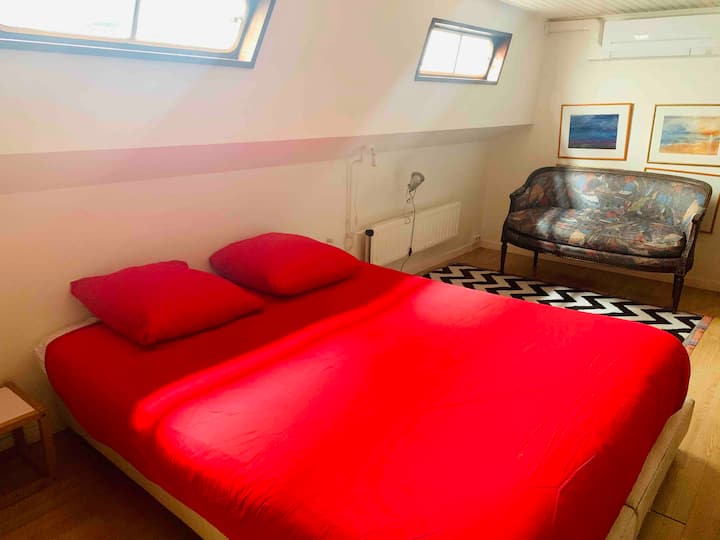 25 Best Airbnb Houseboat Rentals In Paris Updated 2024 Trip101