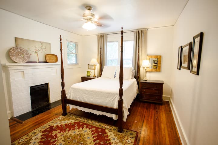 Main bedroom has one queen bed