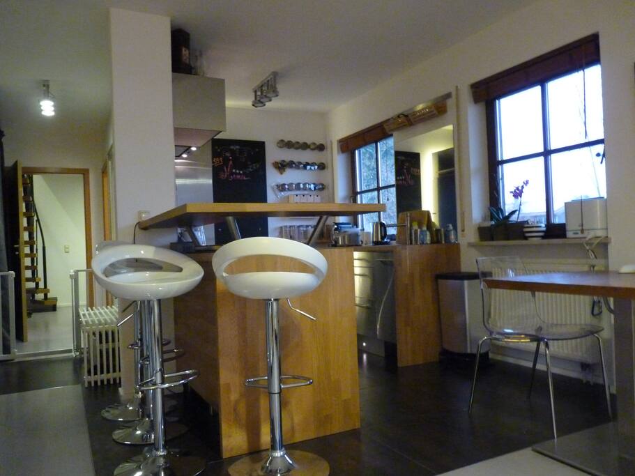 fully equipped kitchen