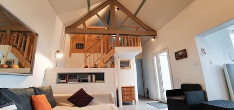 Popular Airbnb listing: House facing the sea in Batz Sur Mer