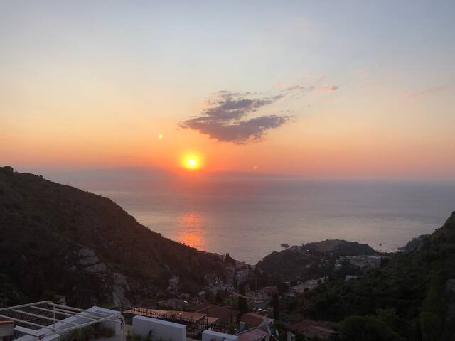 Modern studio with balcony seaview