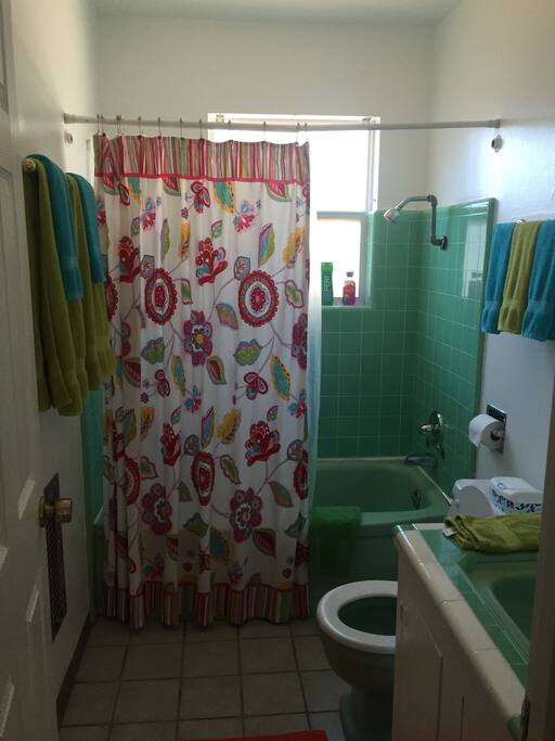 Middle bathroom