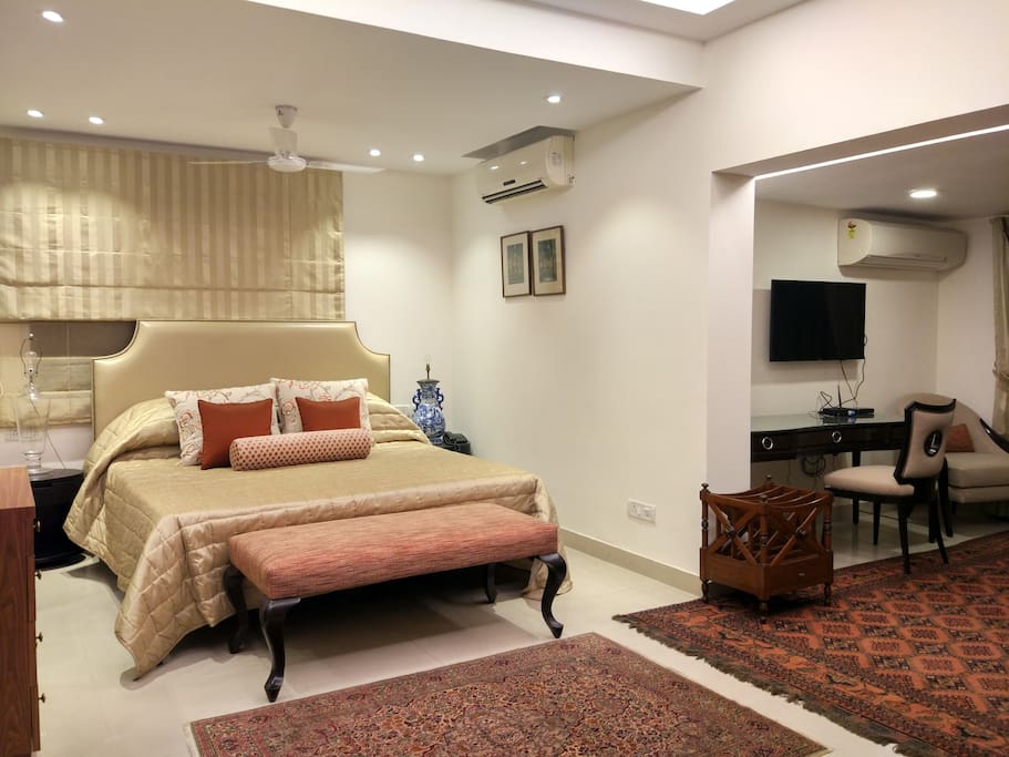 Another look on the bed and the study area