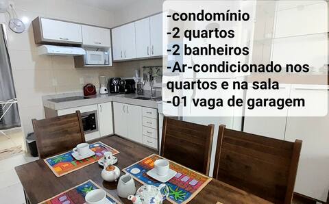 Apt. 2 blocks from Coroa Vermelha Beach!