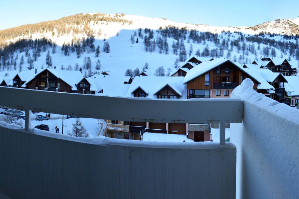Balcon avec vue (sur le secteur Peynier)
