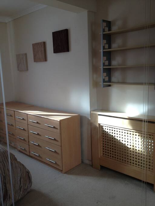 Light & sunny room