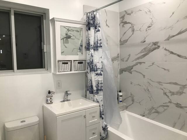 PENTHOUSE DOWNTOWN MONTREAL 3 BEST AREA HIGH-END gallery image 2