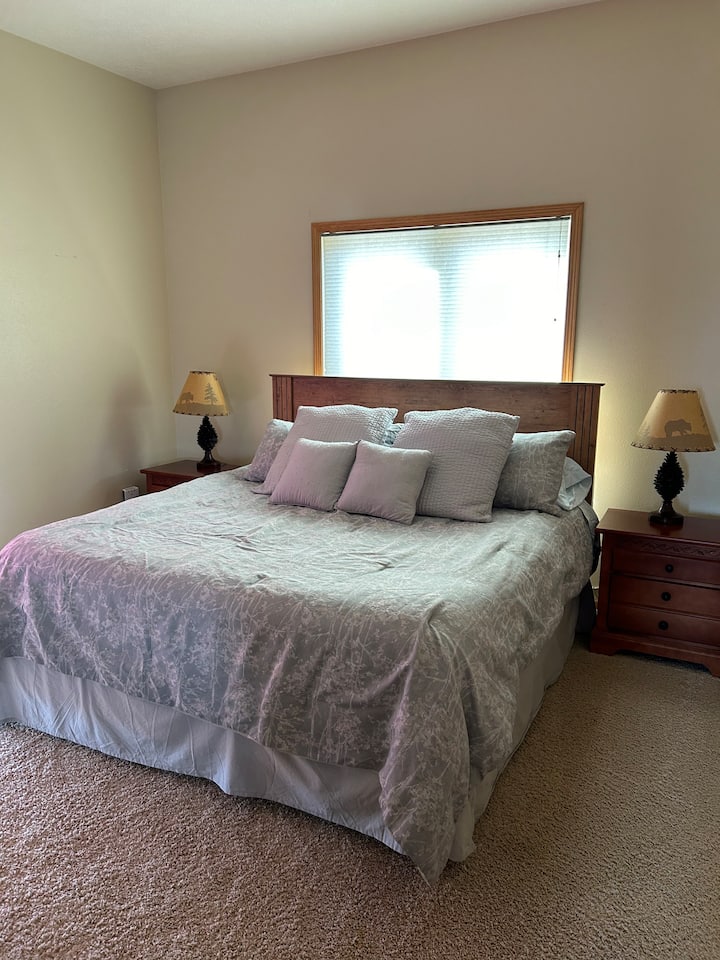 Chumba cha kulala cha Master - king