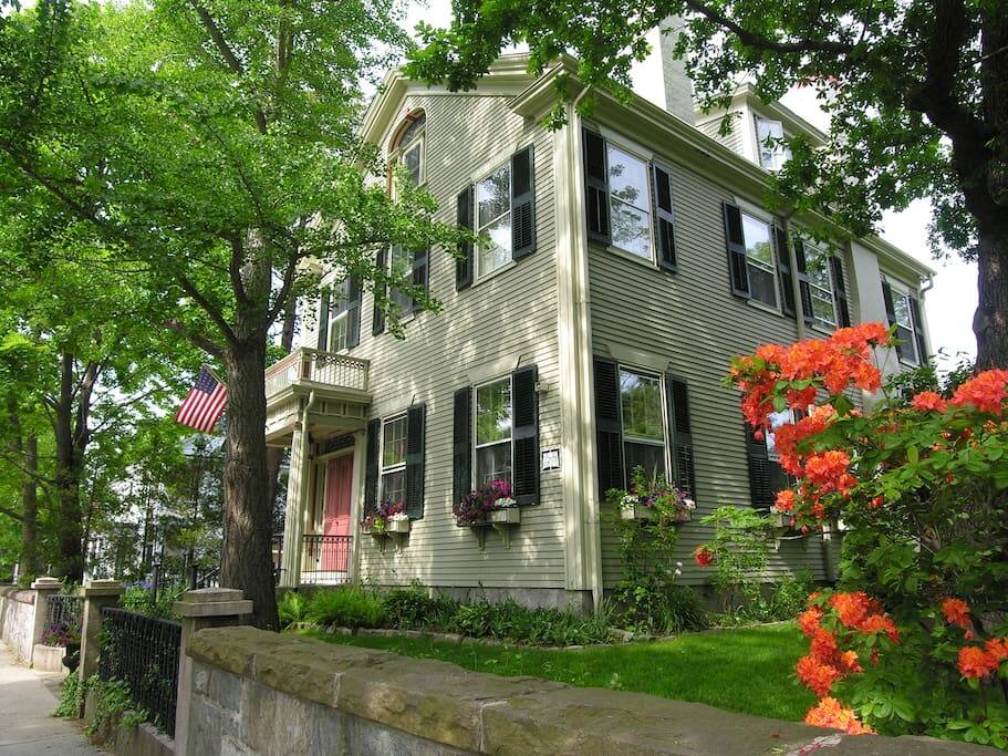 Delano Homestead Bed and Breakfast