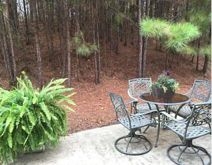 Lovely 4 Bed 3 Bath Town Home