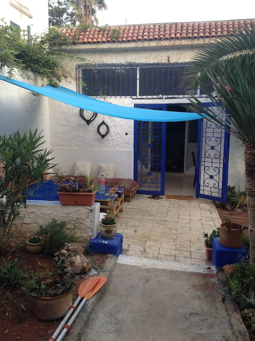 TERRASSE exterieure ( petit dejeuner , dejeuner , sieste , diner )