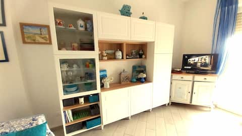Top Airbnb: Ornella apartment with garden near the sea. a Loano