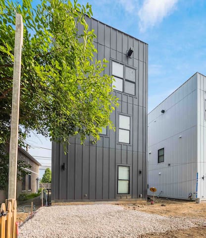 New Build, Downtown Views, next to NCH