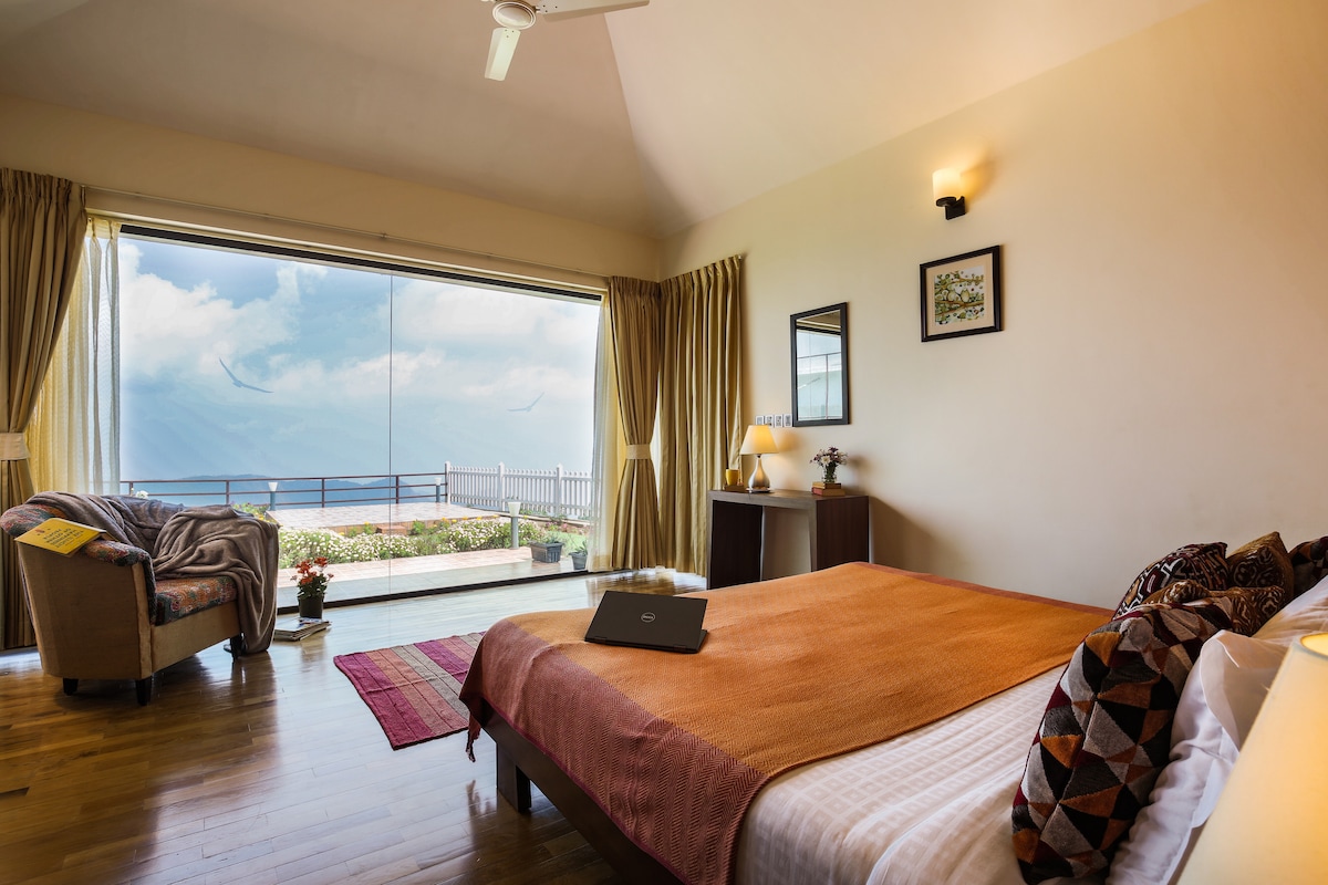 غرفة النوم الثانية ذات مناظر تستحق النشر على إنستاغرام!