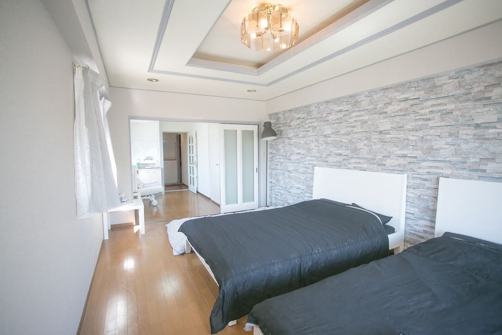 Apartment 2 bedroom蓝色大床/dark blue beds