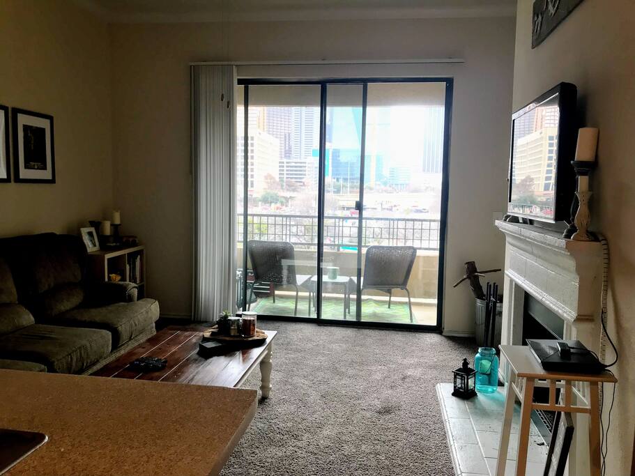Living Room / Balcony View