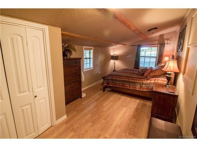 Spálňa - manželská posteľ 