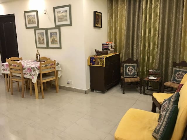Homely, safe and cosy apt perfect 4 women /couple